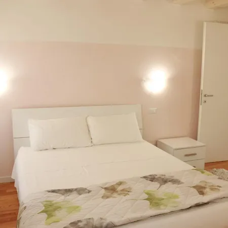 Locazione Turistica Aquila 2 ヴェローナ